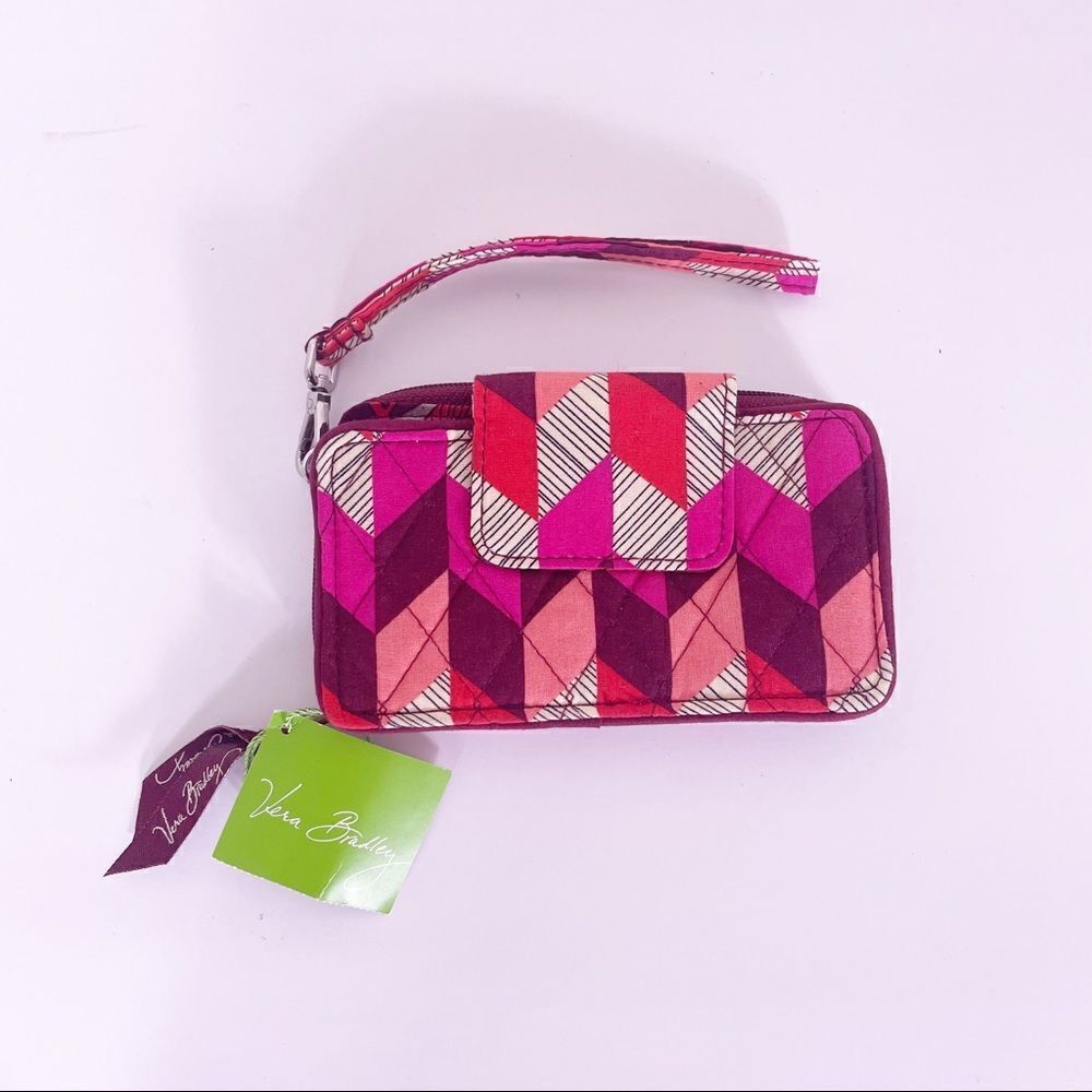 NWT Vera Bradley‎ Pink & Red Patterned Wristlet